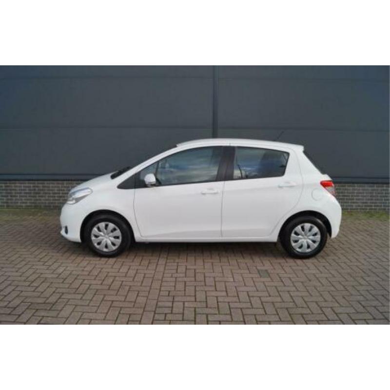 Toyota Yaris 1.0 VVT-i Now l Airco l Bluetooth (bj 2014)