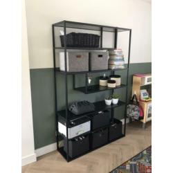 Wandkast Woood zwart strak design