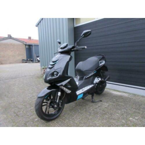 Peugeot speedfight 4 snor 4t bj2016 krasschade 1200km