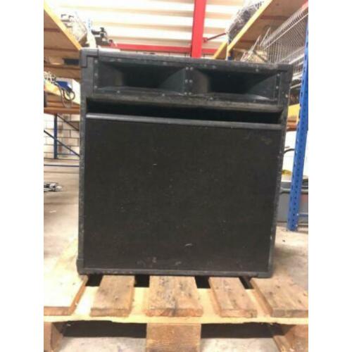 speaker: BL-250 actieve speakerkast, aangepaste novanex kast