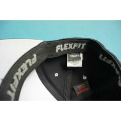 1-8215 FlexFit cap, DC, mt. 86/92/98