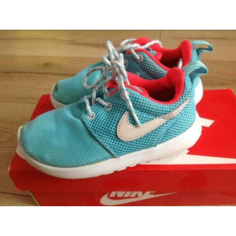 Nike Roshe run maat 27 zgan