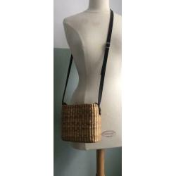 Leuk hip vintage tasje rotan