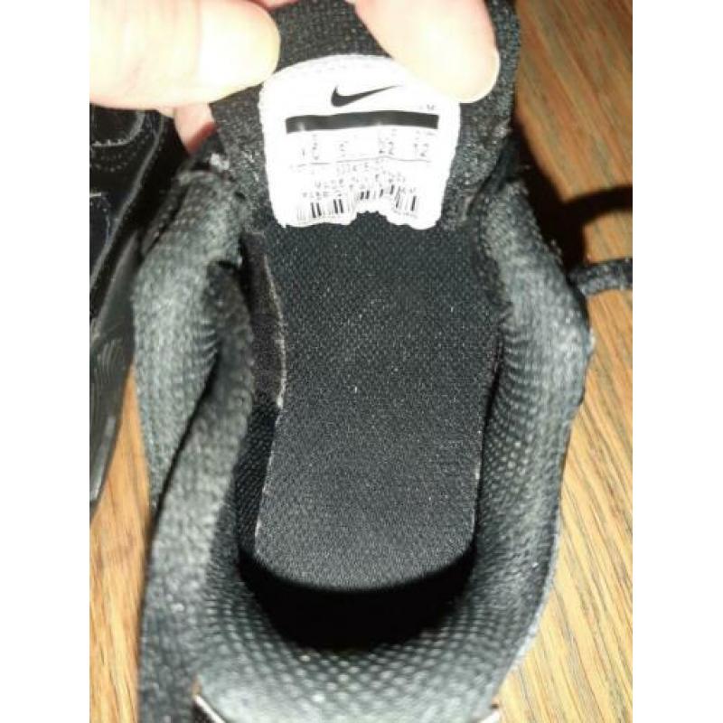 Nike air max maat 22 zwart