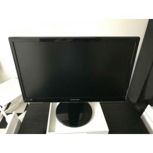 Samsung SyncMaster 2494HM (hoogglans zwart)