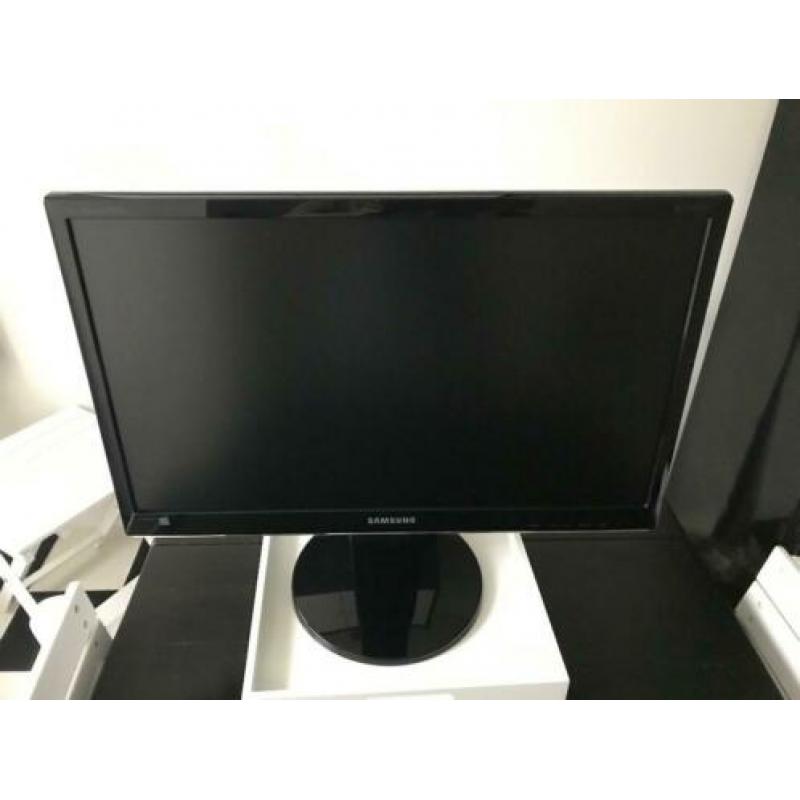 Samsung SyncMaster 2494HM (hoogglans zwart)