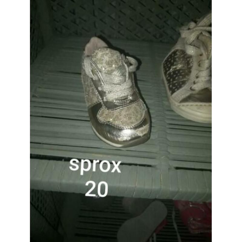 Sprox meisjessneaker maat 20