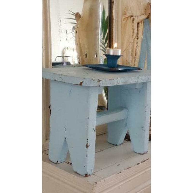 Vensterbankbankje opstapje brocante blauw emaille