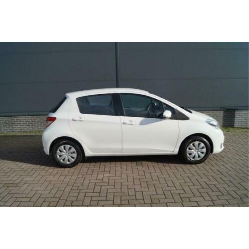 Toyota Yaris 1.0 VVT-i Now l Airco l Bluetooth (bj 2014)