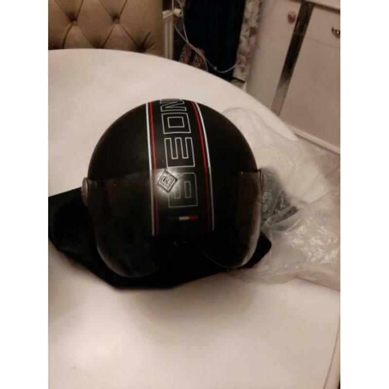 Nieuwe Beon helm