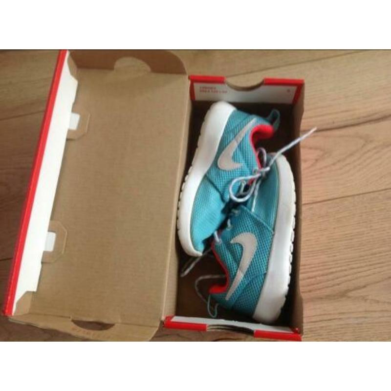 Nike Roshe run maat 27 zgan