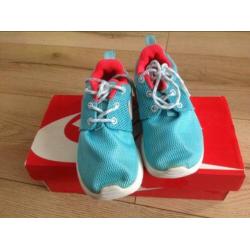 Nike Roshe run maat 27 zgan
