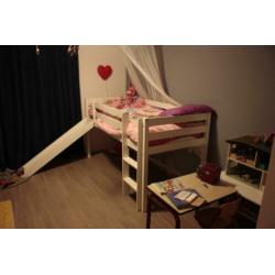 Halfhoogslaper met glijbaan 200 x 90 cm