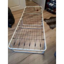Noodbed + matras
