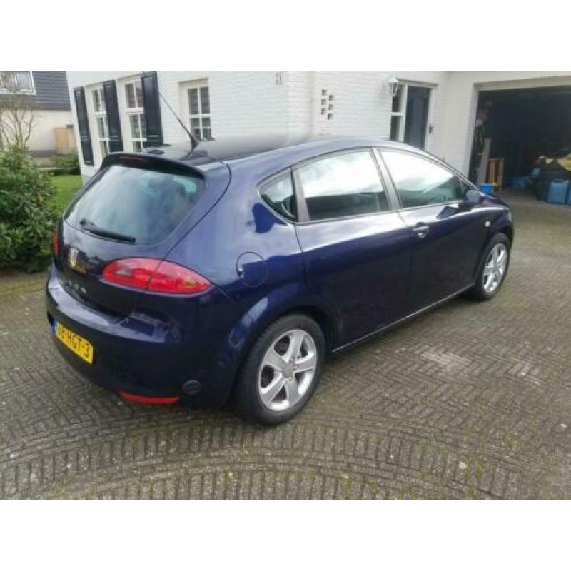 Seat Leon 1.6 75KW 2008 Blauw + LPG G3 installatie