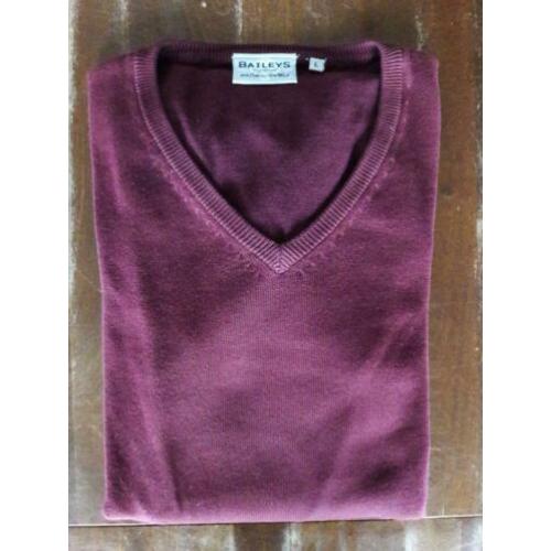 Baileys pullover bordeauxrood maat L met V-hals