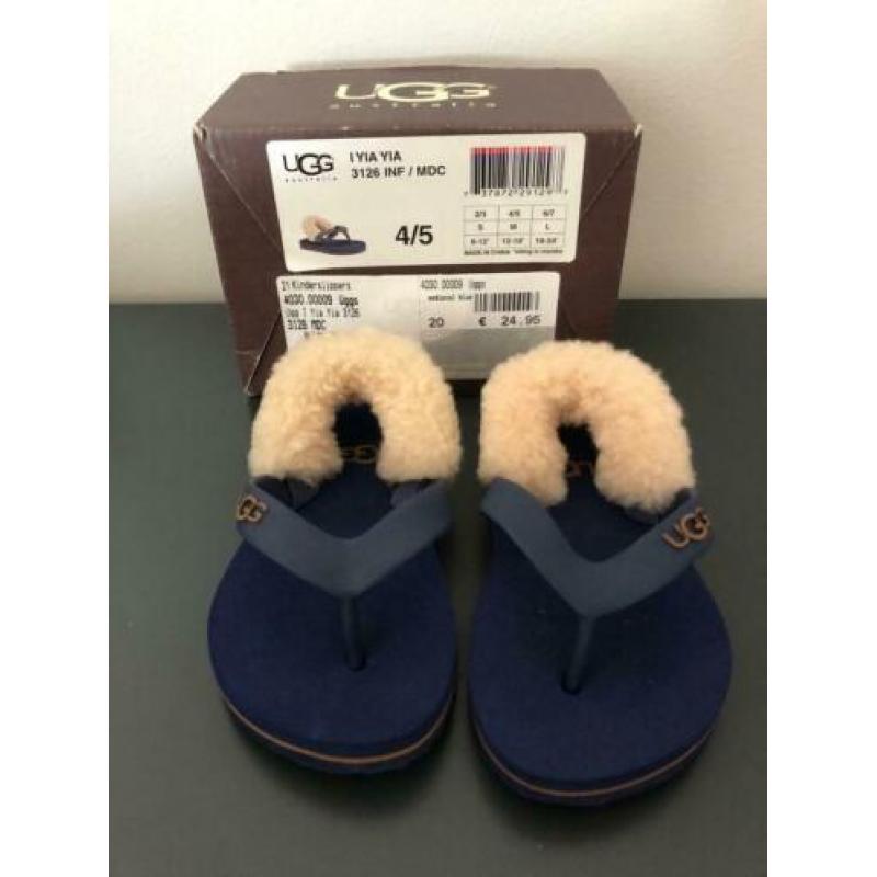 Uggs slippers maat 20 NIEUW