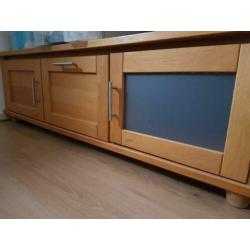 tv kast