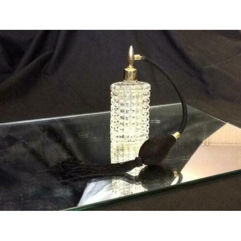 Oude parfumverstuiver ca 14 cm hoog