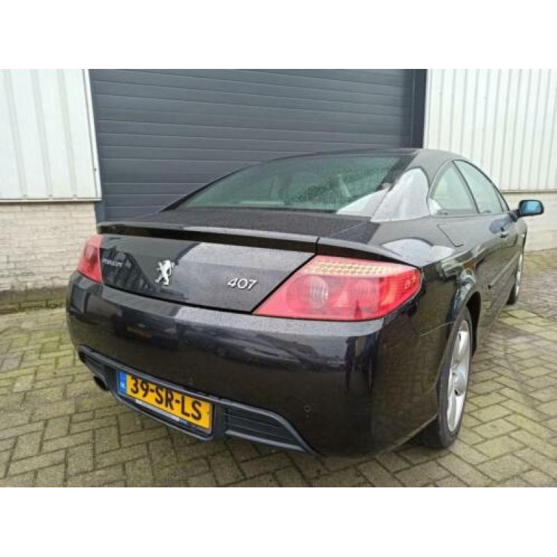 Peugeot 407 Coupé 2.2-16V Référence