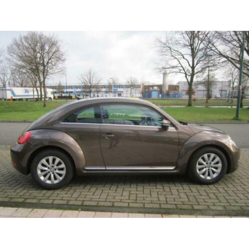 Volkswagen Beetle 1.2 TSI Design navigatie,6 versn,nieuwstaa