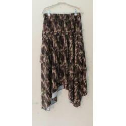 Typical Jill camouflage rok maat M