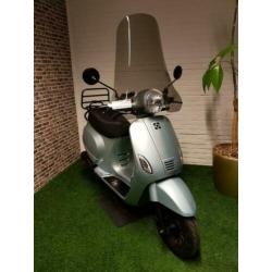 Zo goed als nieuw AGM VX50 euro4 snorscooter vespa look 2019