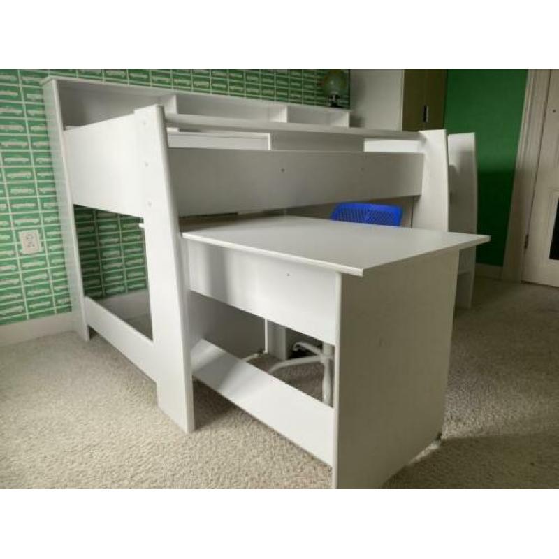 Halfhoogslaper met bureau Swan met matras