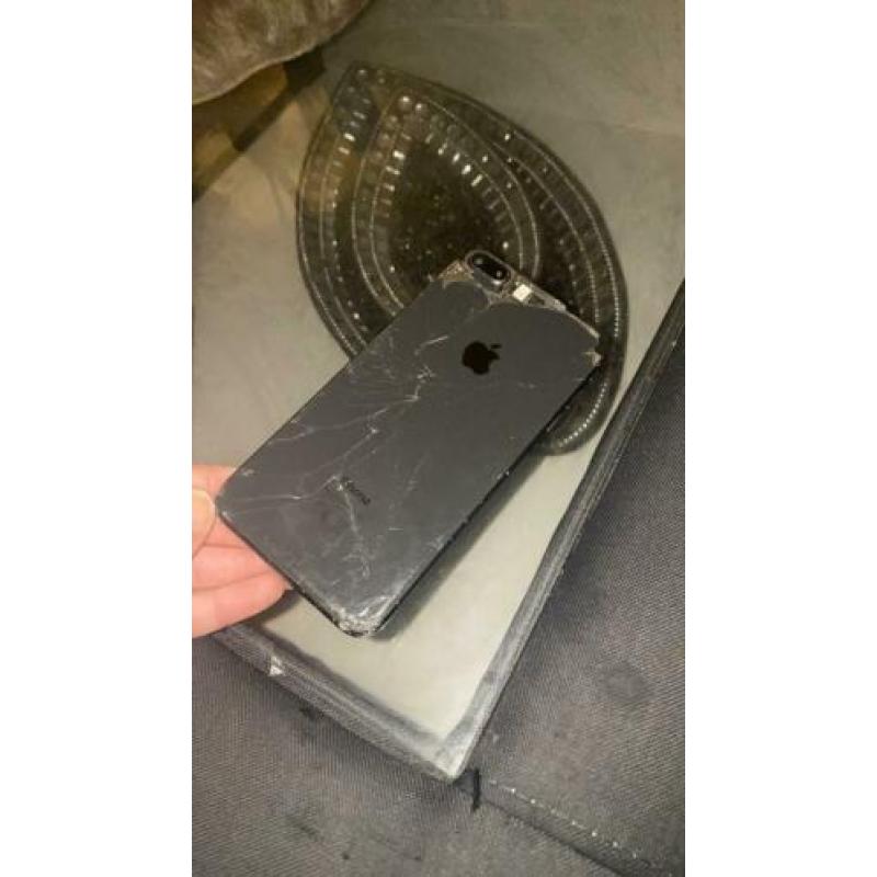 iPhone 8 Plus beschadigd