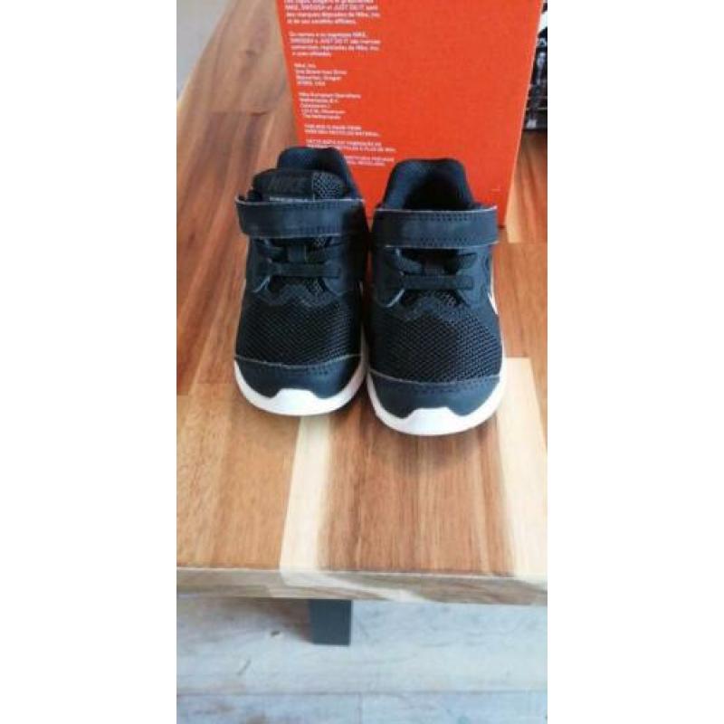 Schoenen 21,22,23 en23,5 nike Adidas shoesme British knights