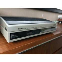 Technics SL-J1 platenspeler