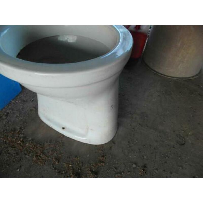 Sanitair voor camping of schuur