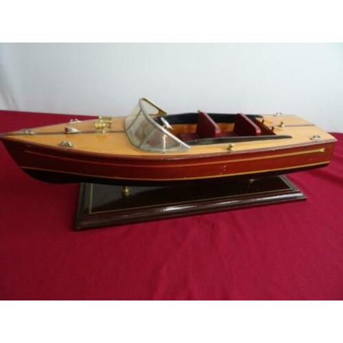 modelbouw speedboot 1930 houten motorboot boot schaalmodel