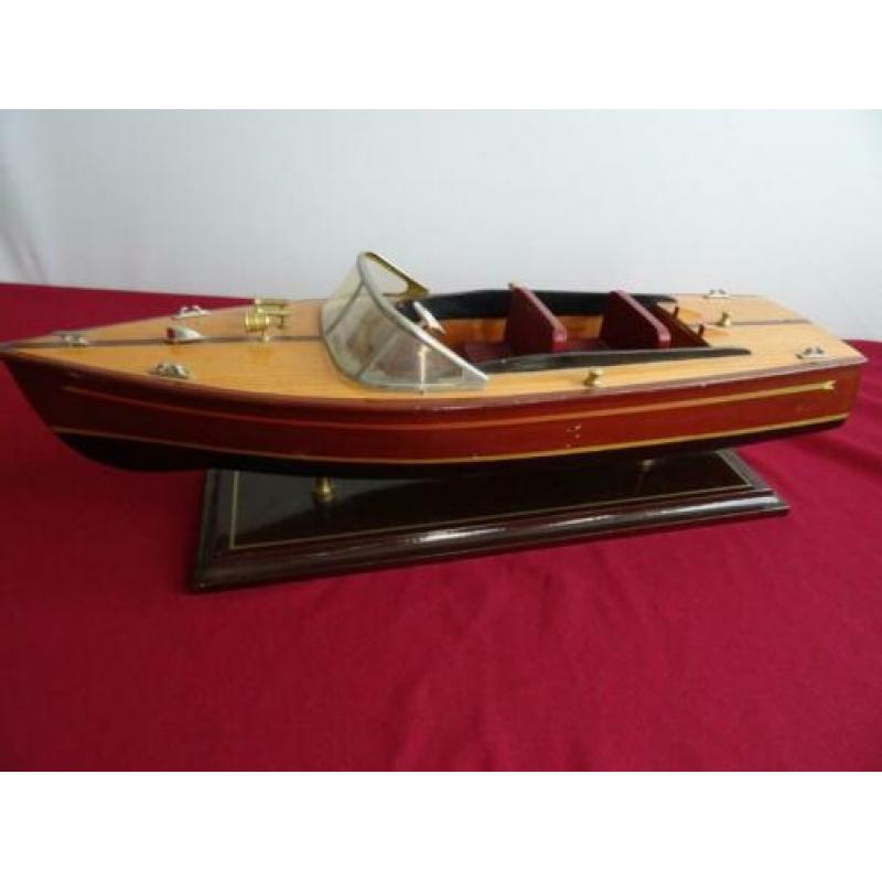 modelbouw speedboot 1930 houten motorboot boot schaalmodel