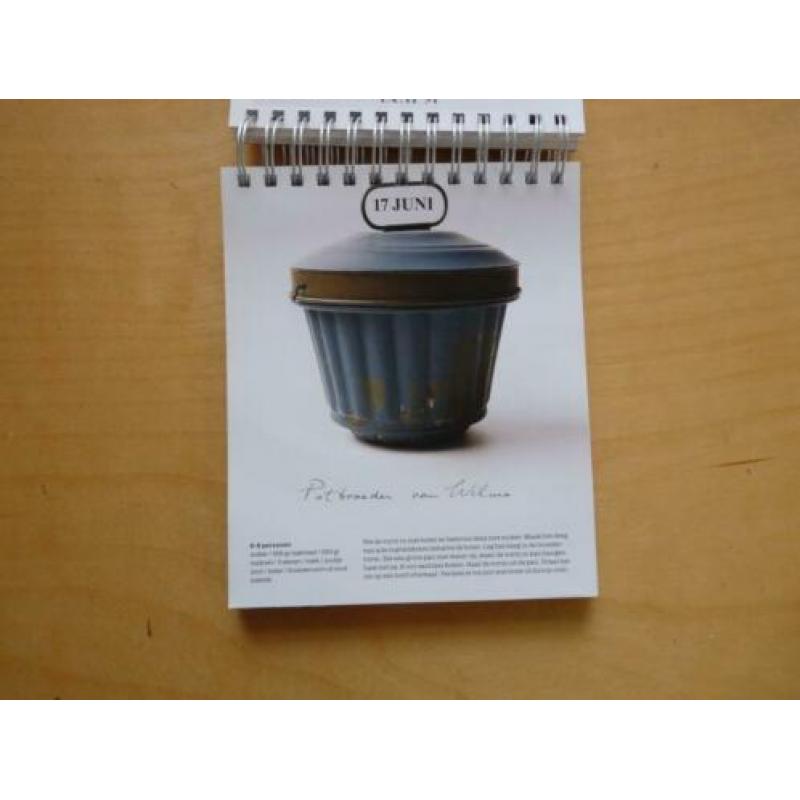 Toet- en taart kalender Anya van de Wetering Snor 2010
