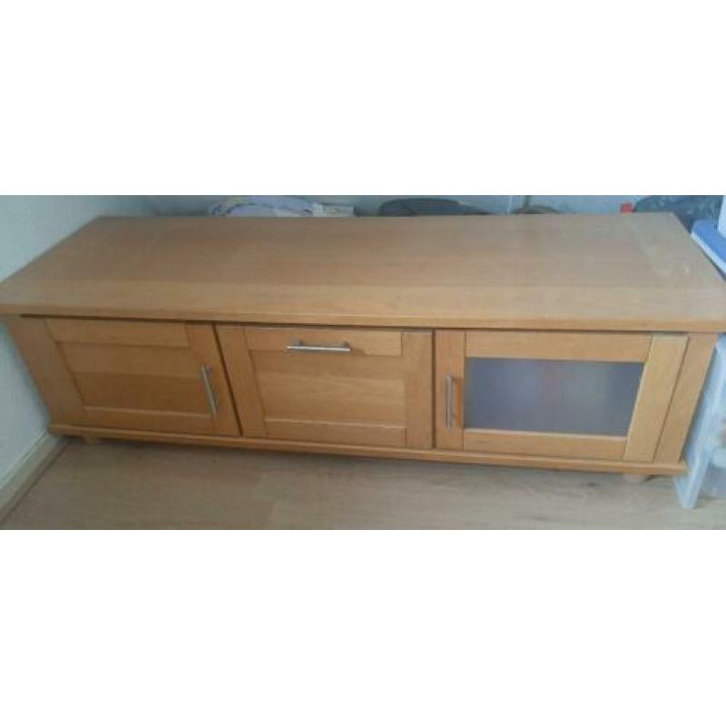 tv kast
