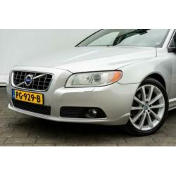 Volvo V70 2.0 D3 5 cil. Summum Lederen int/ Stoelverwarming/