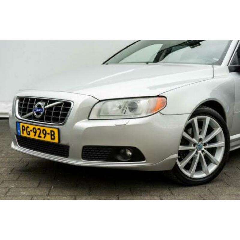 Volvo V70 2.0 D3 5 cil. Summum Lederen int/ Stoelverwarming/