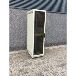 Patchkast Gebruikt 59x215x85cm €125 ex