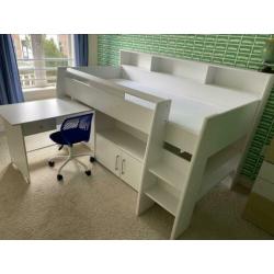 Halfhoogslaper met bureau Swan met matras