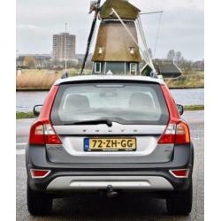 Volvo XC70 2.4 D5 Momentum Automaat, Leder, Volledig dealer