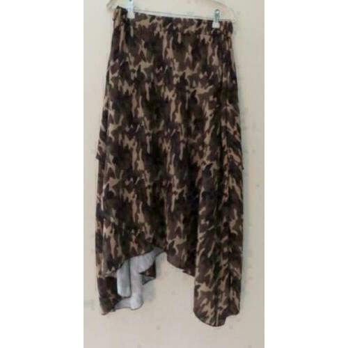 Typical Jill camouflage rok maat M