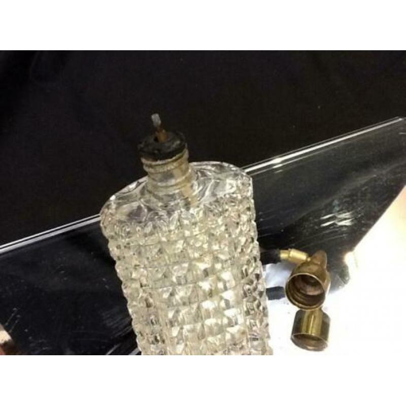 Oude parfumverstuiver ca 14 cm hoog