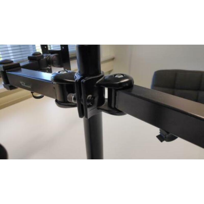 Stevige dubbele monitorarmen