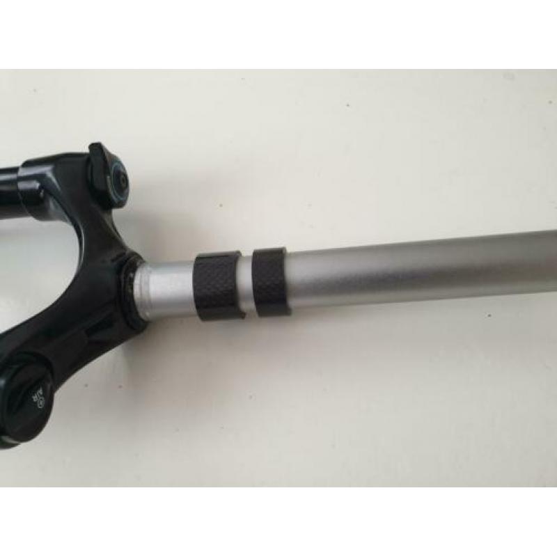 rockshox voorvork 29" pike. 1 1/8" 100mm - Zwart