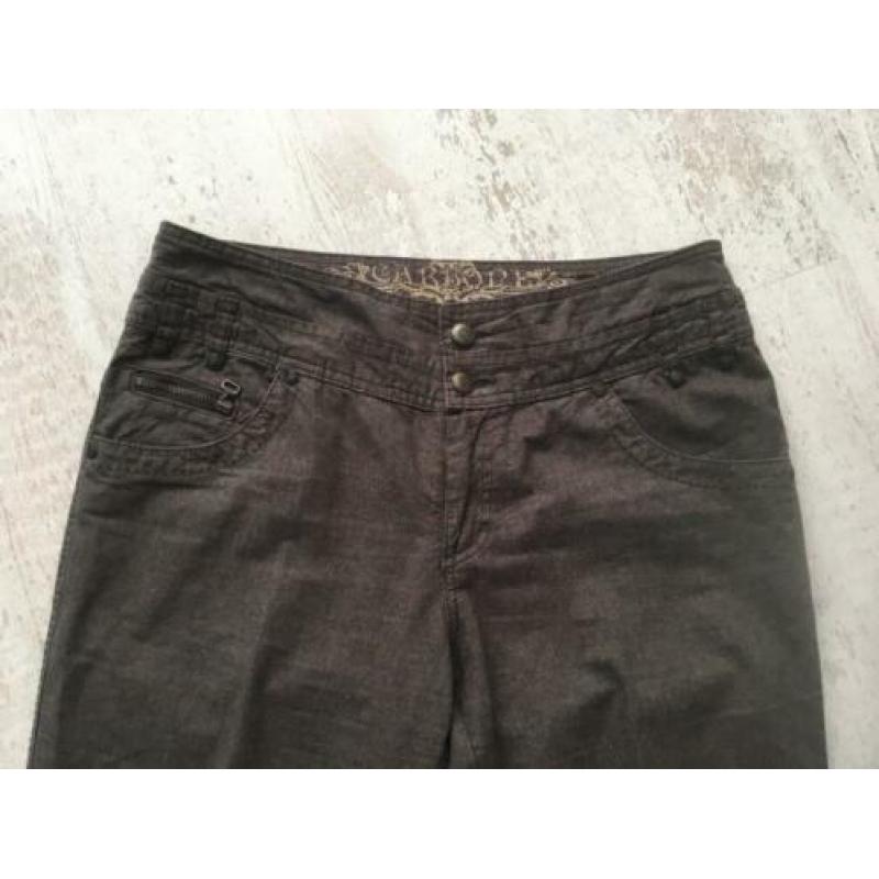Leuke bruine pantalon van Carbone maat 42