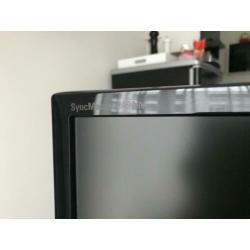 Samsung SyncMaster 2494HM (hoogglans zwart)