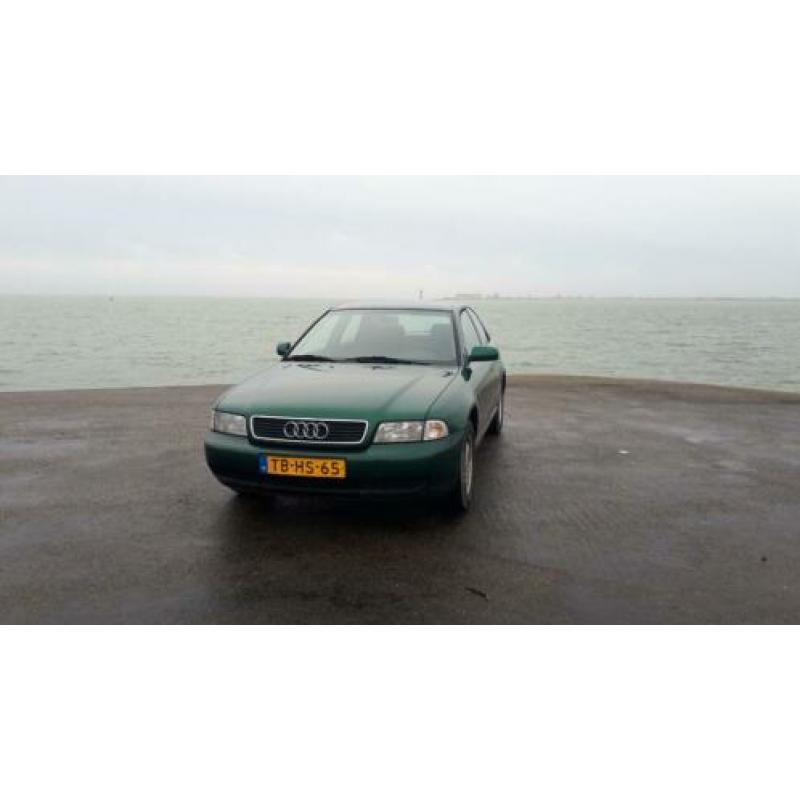 Audi A4 1.6 74KW 1998 Groen