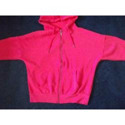 Te koop nieuw cerise / rood sweater vest + capuchon: 40 / M