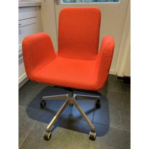 Nette bureaustoel, kleur rood